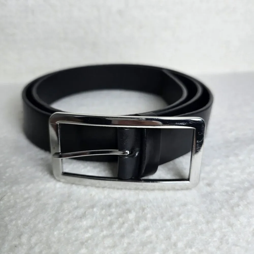 Banana Republic Black Leather Belt Mens Medium Silver Buckle